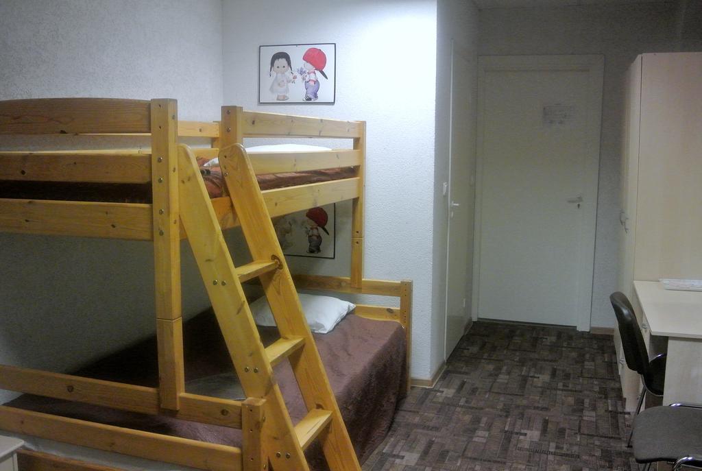 Eurohotel Maardu Rum bild